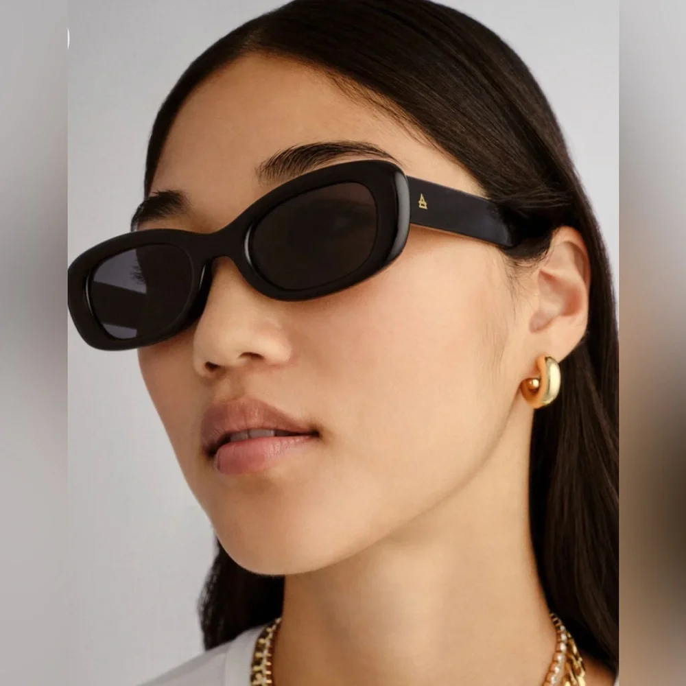 Aire Calisto - Black sunglasses - Picture 1 of 3